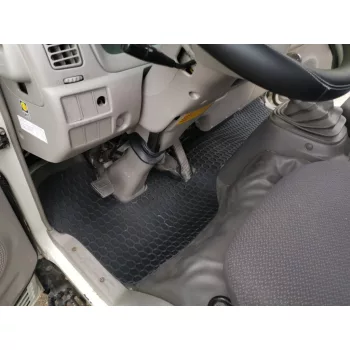   méretpontos gumiszőnyeg Toyota Dyna 1999-2011 A termék rendelésre készül,2-3 munkanap,nincs pereme!