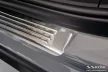 Avisa ezüst szatén acél küszöbvédő dombornyomott "Lines" (4 darabos) VOLVO EX 30 2023->