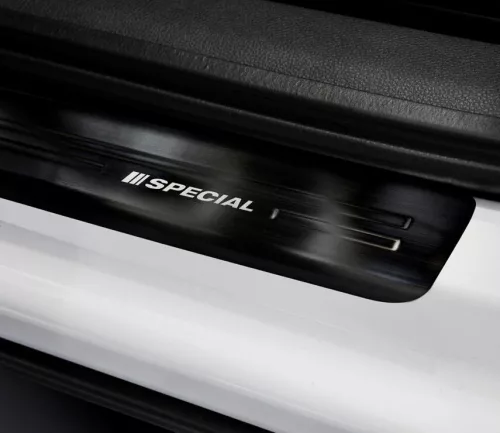 Avisa fekete acél küszöbvédő "Special" (4 darabos) SKODA OCTAVIA III liftback/combi 2013-2019