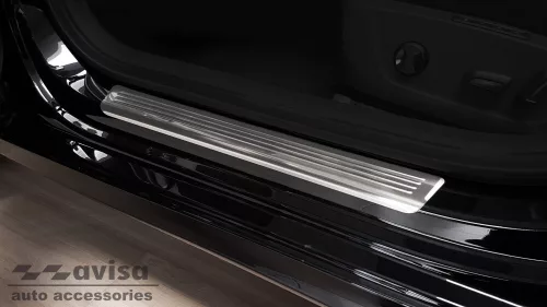 Avisa ezüst szatén acél küszöbvédő "Lines" (4 darabos) SKODA OCTAVIA IV liftback/combi 2019 - 2024 FL 2024->