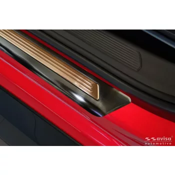   Avisa fekete/réz betét az első küszöbökhöz acél küszöbvédő dombornyomott "Lines" réz betéttel (4 darabos), limitált kiadás BORN hatchback 5D 2021