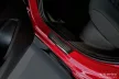 Avisa fekete/réz betét az első küszöbökhöz acél küszöbvédő dombornyomott "Lines" réz betéttel (4 darabos), limitált kiadás BORN hatchback 5D 2021