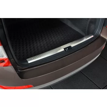   Avisa ezüst szatén acél belső lökhárítóvédő (1 darabos, 2 profil) OCTAVIA III combi 2013-2016, OCTAVIA III combi RS version 2013-2016 stb.