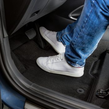   EgriAuto Premium Plüss Szövetszőnyeg FeketeNavara D23 2016-magasabb 4 ks