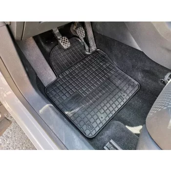 Sarokerősített gumiszőnyeg VOLKSWAGEN Tiguan 2007- (400)