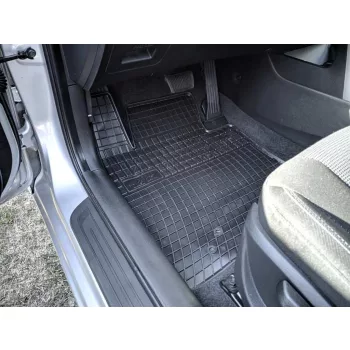   Sarokerősített gumiszőnyeg KIA Ceed II 2012- KIA Pro Ceed 3/5 ajtós csapott hátú 2012- (430C)
