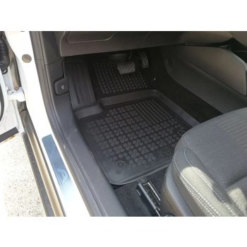   Rezaw fekete gumiszőnyeg Ford FOCUS IV Hatchback / Kombi  2018-tól (200632)