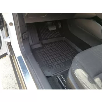   Rezaw fekete gumiszőnyeg Ford FOCUS IV Hatchback/kombi 2018-tól (200632)