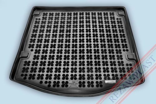 Rezaw fekete gumi csomagtértálca Ford  FOCUS III Sedan mankó kerékkel 2011-2018 (230436)