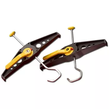 Létra leszoríító zárható alacson járműre