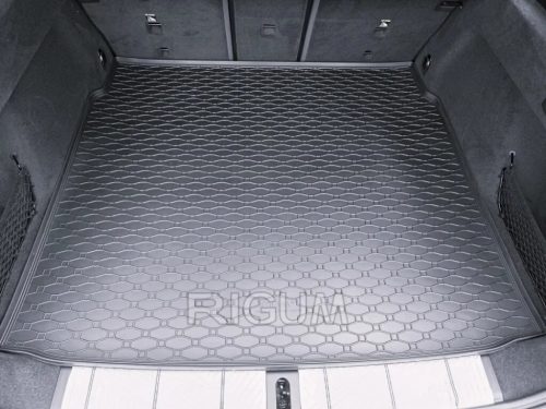 Rigum méretpontos csomagtértálca Bmw 5 G61 Kombi 2023-