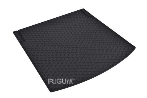 Rigum fekete gumi csomagtértálca kb 1cm peremmel Seat Leon IV ST Kombi 2020-