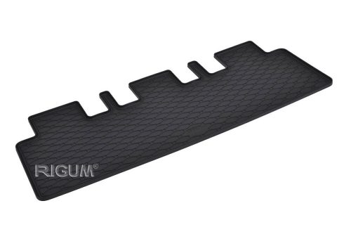 Rigum fekete gumi csomagtértálca kb 1cm peremmel Volkswagen T7 2021- rövid változat -L1