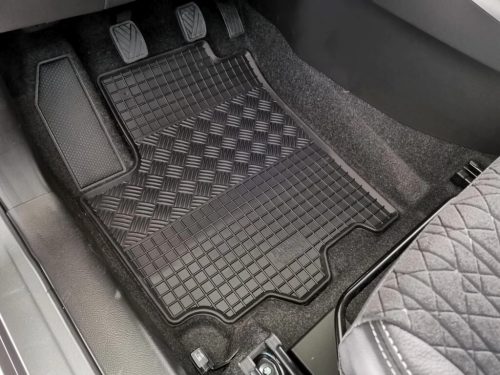 Rigum Suzuki Vitara 2015- gumiszőnyeg