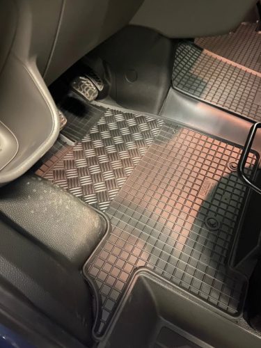 Rigum Ford Transit 2015- gumiszőnyeg