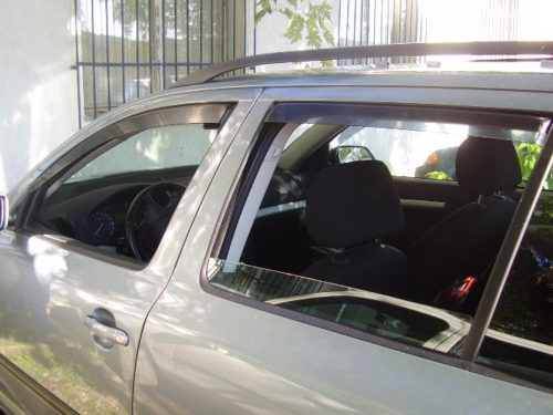 Sporty 4 darabos légterelő Skoda Octavia II kombi 5 ajtós 2004-2013 (F0030_4303)