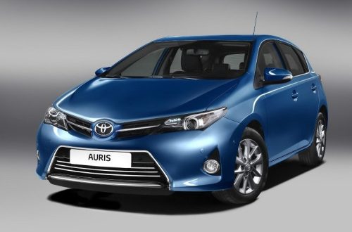 Sporty 4 darabos légterelő Toyota Auris, 5 ajtós, 2012-