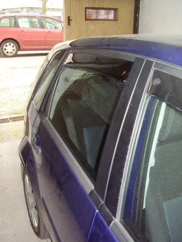 Szatuna Ford Fiesta Szatuna légterelő szett első+hátsó ablakra, 4 db 5 2002-2008