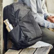 Thule Indago hátizsák 23l - tinted taupe 30,0 x 24,0 x 45,0 cm (3205205)