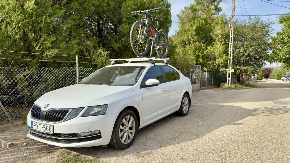 Thule FreeRide 532 Kerékpártartó tetőre (532002)
